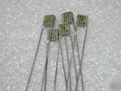 0.001UF @ 200V monolithic ceramic capacitors (50 pcs)