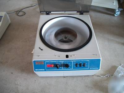 Beckman gp centrifuge complete unit 