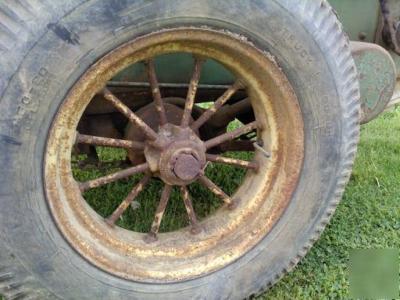 John deere lm series 1 antique manure spreader trailer