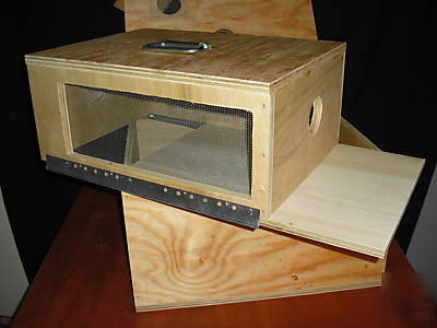 Bee vacuum beehive beekeeping honey bee beekeepers 