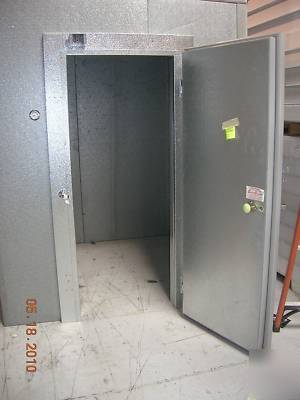 6'X6'X8' walk in cooler 34-38 deg great shape 115V 