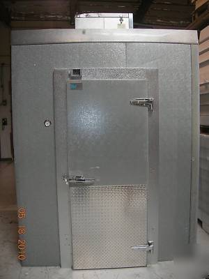 6'X6'X8' walk in cooler 34-38 deg great shape 115V 