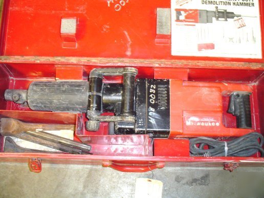 Milwaukee demolition hammer paving breaker chipping 