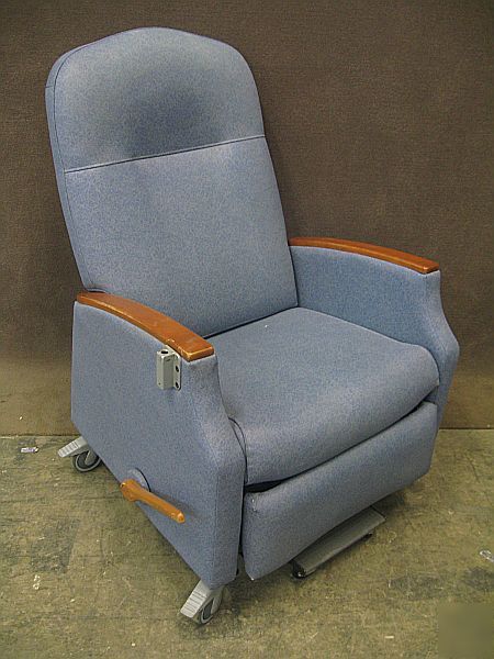 Stryker hospital recliner medical chair for dialysis 