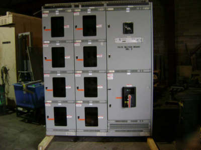 Ge 1600A air circuit breaker cat# akr-10D-50H m/o d/o 