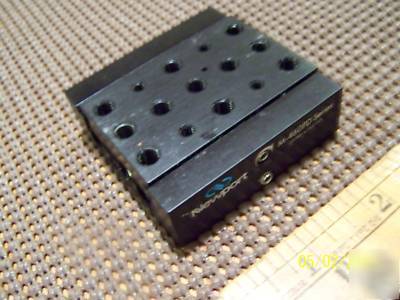 New port m-460PD-x modular dovetail linear stage 460PD