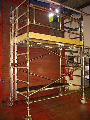 Aluminium scaffolding/access tower-manufactured in uk