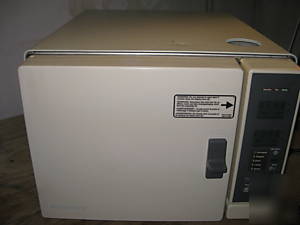 Pelton & crane validator 10 plus (sterilizer/autoclave)