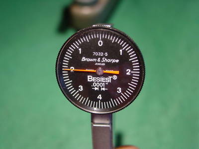 Brown & sharpe .0005 bestest indicator w/magnetic base
