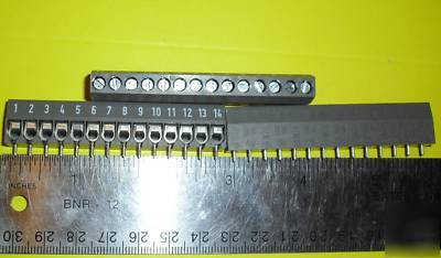 14 screw terminal phoenix contact connectors 300V 10A 