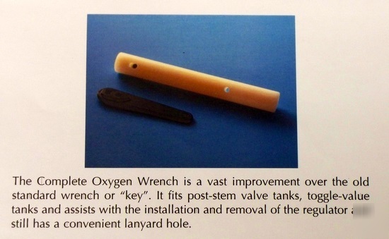 Complete oxygen wrench for portable gaseous oxygen tank