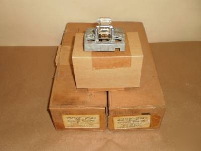 Lot 3 robertshaw pneumatic sensors T150-1021 H102-101