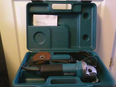 New makita 4 inch angle grinder model 9553NB brand 