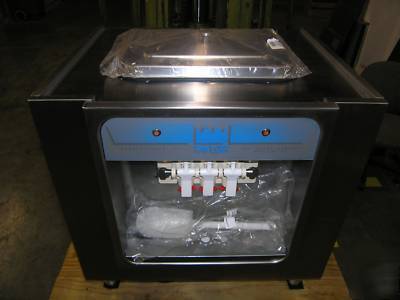 Taylor 162-27 air cooled soft serve ice cream machine