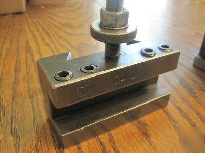 Genuine aloris ca toolpost & (4) holders