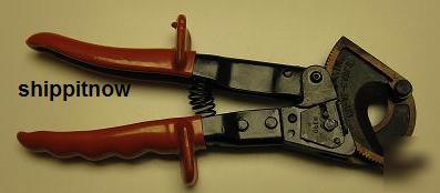New ratcheting cable cutter pliers with case 