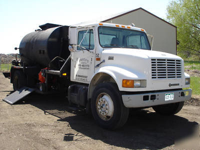 Sealcoat truck 1500 sealmaster tank & truck bed 