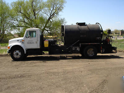 Sealcoat truck 1500 sealmaster tank & truck bed 