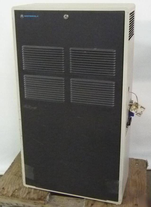 Motorola msr-2000 repeater base vhf 150.8-174 mhz 120W