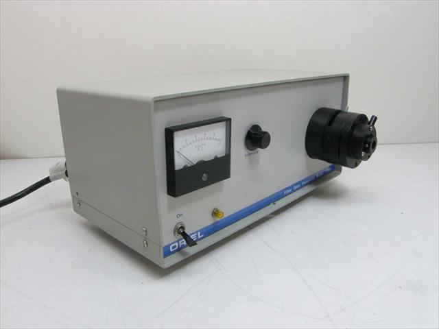 Oriel 77501 radiometric fiber optic light illuminator