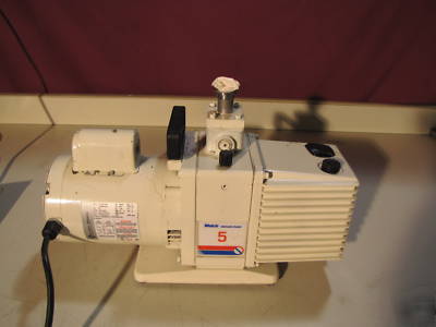 Welch 5 model 8915 1/2 hp vacuum pump