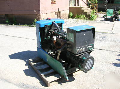 Onan gas 10RJC generator 120/240V runs well 10KW