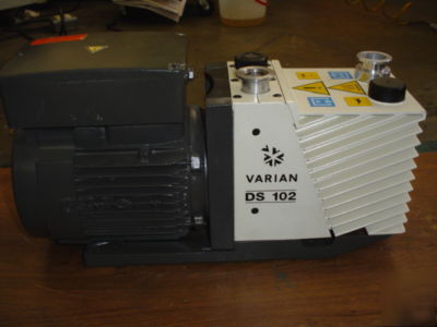 Varian vacuum pump, ds 102, 