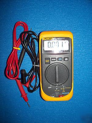 Fluke 16 multimeter w/leads 