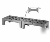 Metro bow-tie dunnage rack - 22INL x 48INW x 12INH