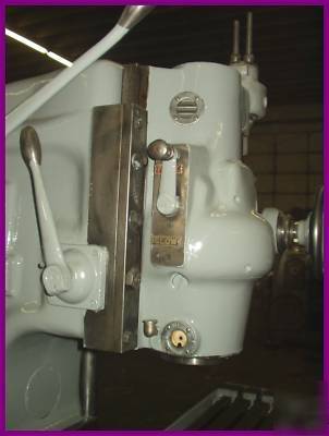 Kearney & trecker #2CH vertical mill -extremely ltd use