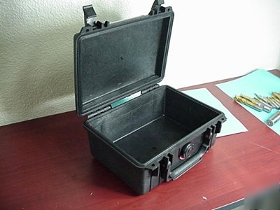 Pelican 1150 001 110 watertight equipment case msrp $38