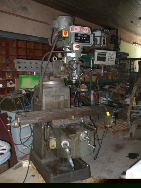 Techleader 10 x 50 bridgeport style mill