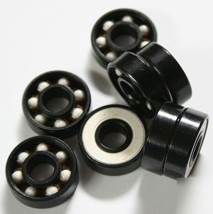 Set 8 skateboard ceramic black ball bearing sealed ZRO2