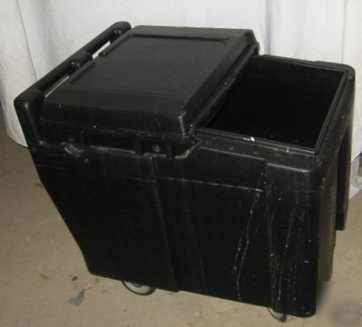 Cambro rolling ice bin bar