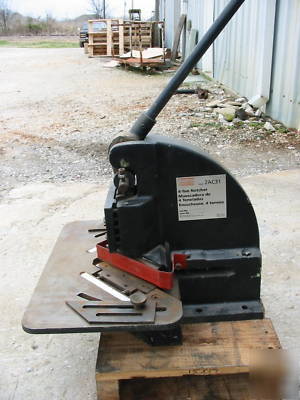 Dayton 2AC31 4-ton sheet metal notcher pexto whitney