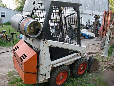 310 bobcat skidsteer loader 36 wide with propane fuel 