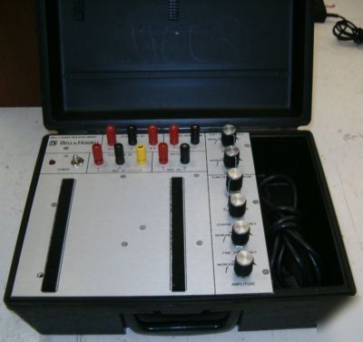 Solderless breadboard with power supply - circuit test
