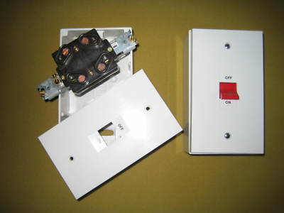 45A isolating switch and wall mounting box. cookers etc
