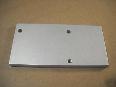 80/20 inc custom aluminum plate w/tap & th