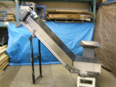 Dorner elevator conveyor - w/morfeed vibratory hopper