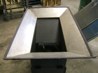 Dorner elevator conveyor - w/morfeed vibratory hopper