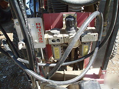 Aircut pneumatic pruner compressor self powered