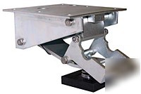 Low profile floor lock adjustable height pad