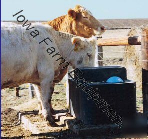 Miraco 3390E 2-hole heated cattle, beef, cows waterer