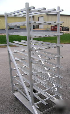 Upright aluminum mobile can storage rack 47