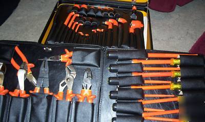 New * * 60PC cementex insulated tool set with case