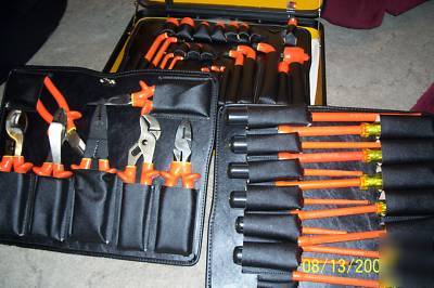 New * * 60PC cementex insulated tool set with case