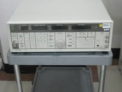 Panasonic vp-7723B audio analyzers