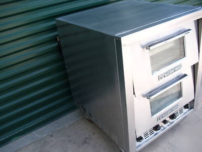 Pizza & baking oven bakers pride countertop deck oven 