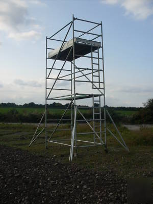 Alto industrial aluminium scaffold tower